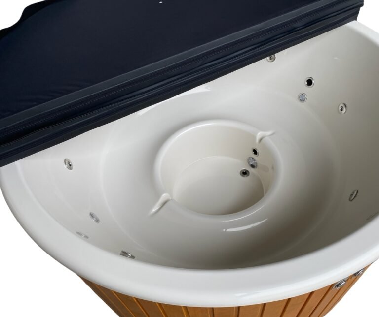 Hot Tub with External heater_Vilo Hot Tub