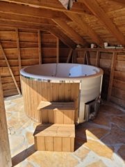 Vilo Hot Tubs_Hot tub with Internal heater Netherlands