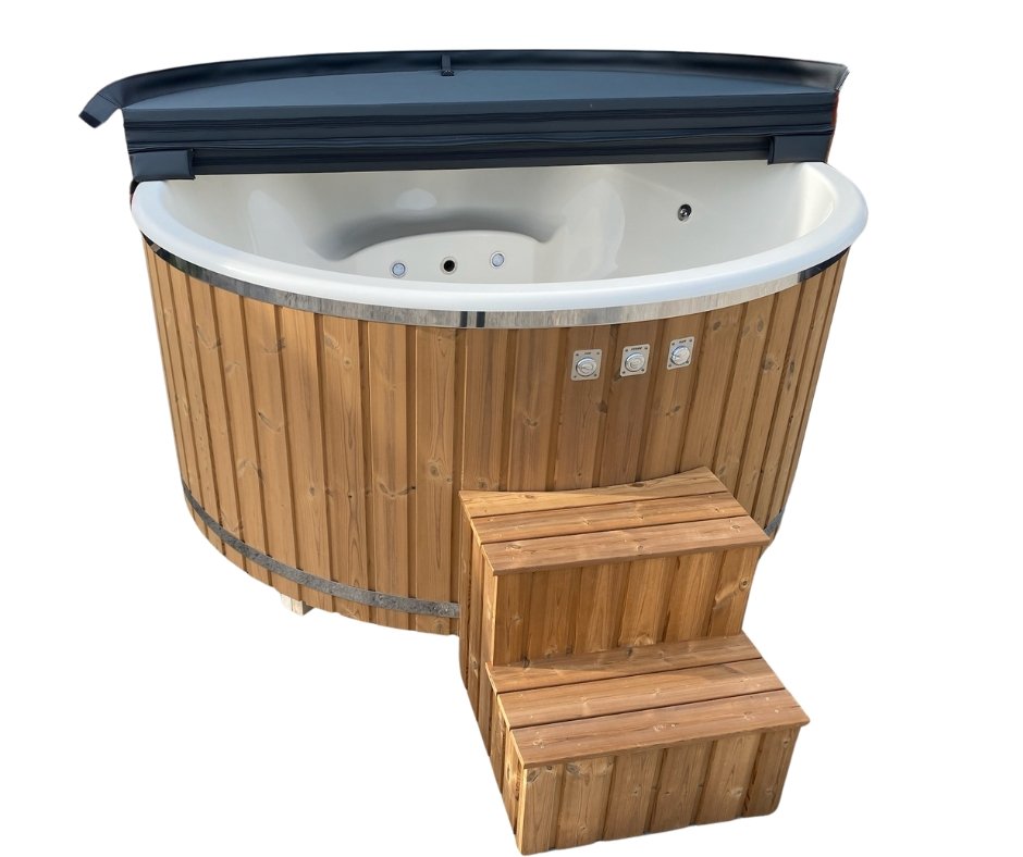 Large Hot Tub with integrated heater_Vilo Hot Tubs