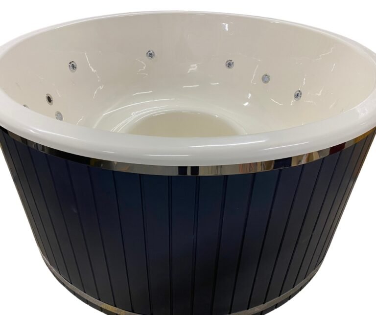 Vilo Hot Tubs_Hot Tub for 4-5 persons
