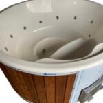 Vilo Hot Tubs_Hot tub with Integrated Heater