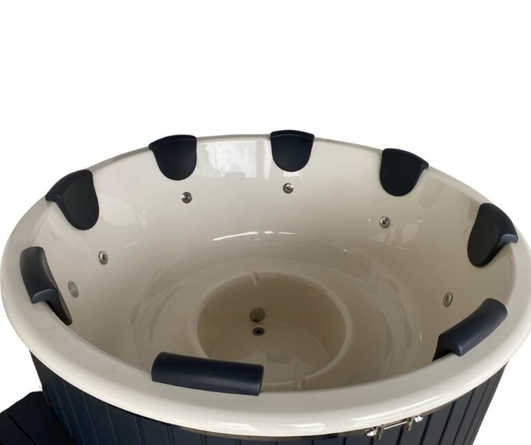 Vilo Hot Tubs_XL Hot Tub for 6-8 persons