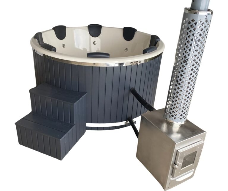 XL Hot Tub for 6-8 persons_Vio Hot Tubs