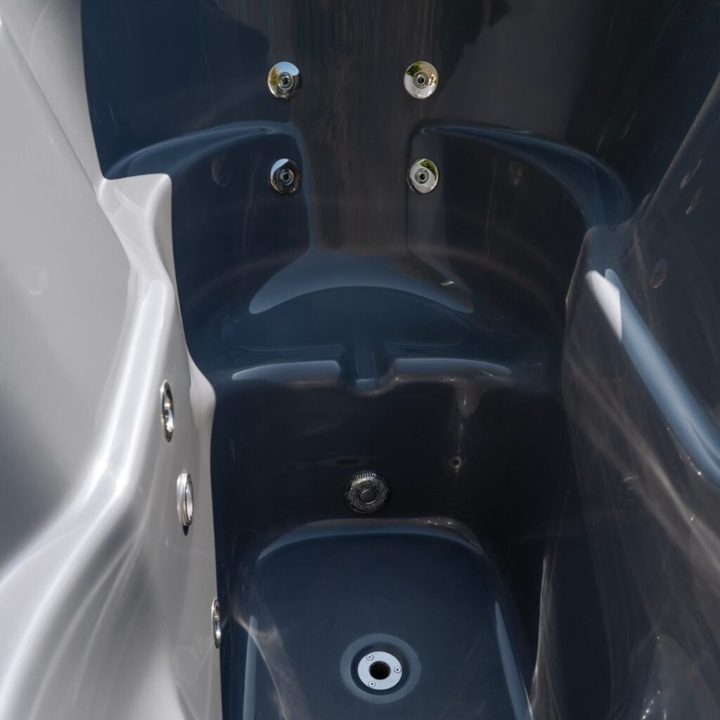 Grey interior Vilo Hot tubs