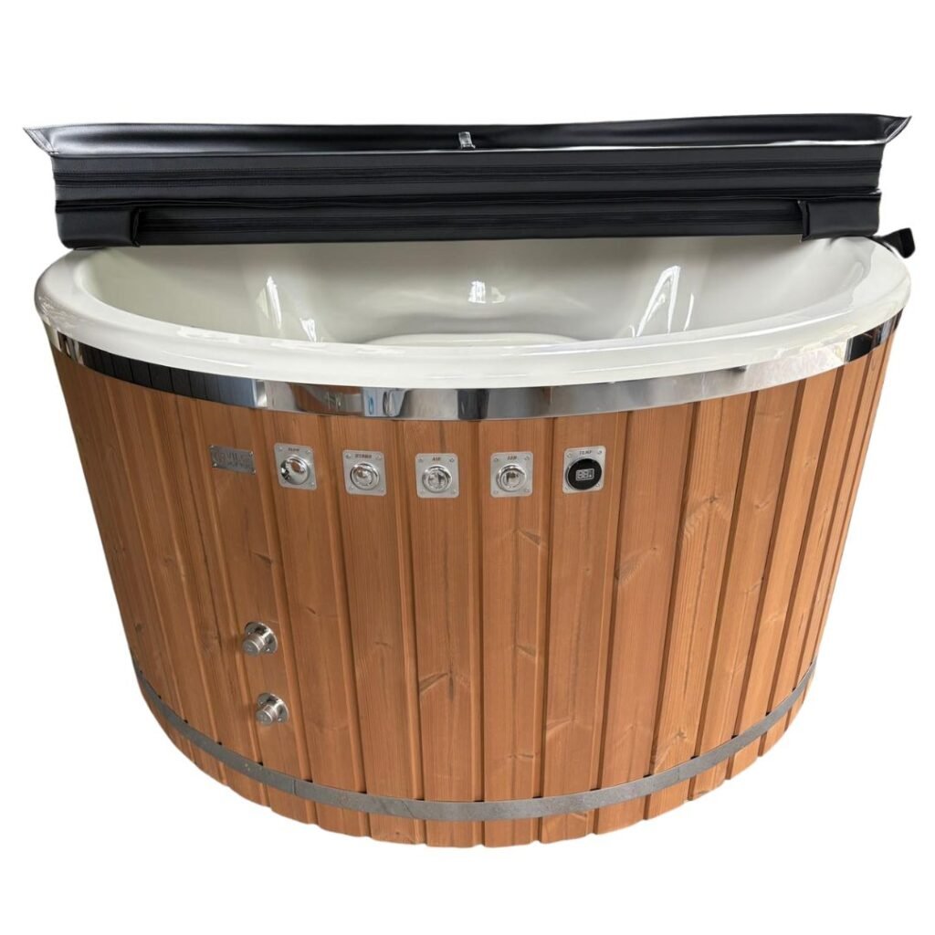 Ester hot tub with integrated heater Vilo Hot Tubs