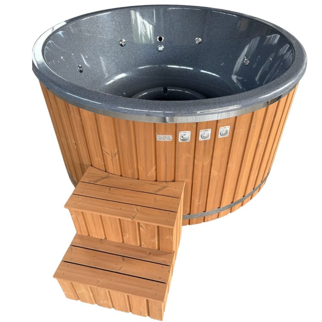 Medium size Aron hot tub with external heater Vilo Hot Tubs