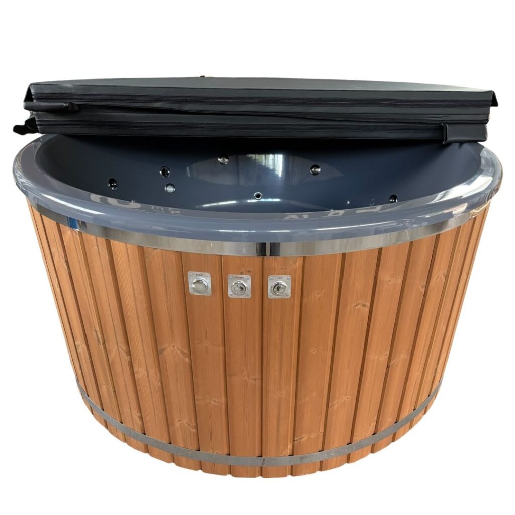 Hot Tub with external heater Vilo Hot Tubs