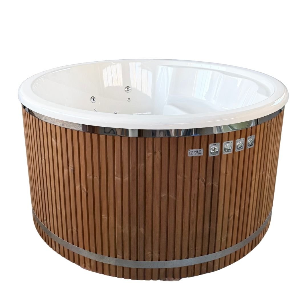 Vilo Hot Tubs Mandus hot tub with integrated heater