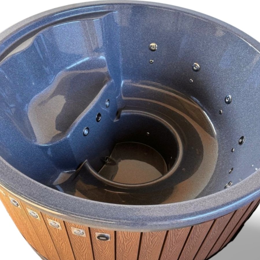 WPC hot tub with integrated heater Hazel_Vilo Hot Tubs